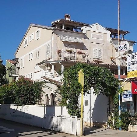 Apartments Palma Bed & Breakfast Medulin Ngoại thất bức ảnh